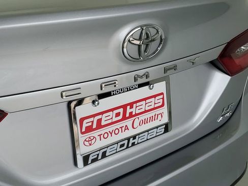 Used 2022 Toyota Camry LE AWD/4WD image 8