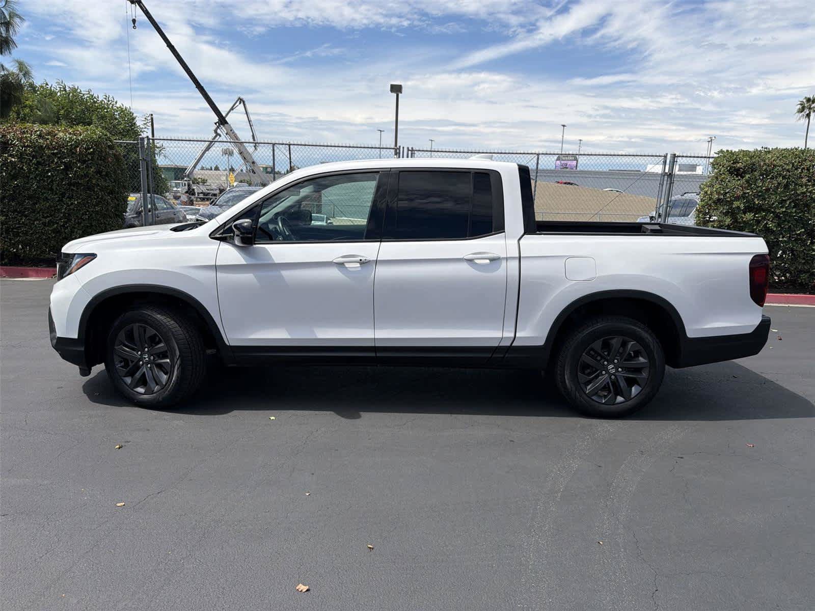 Used 2023 Honda Ridgeline Sport image 3