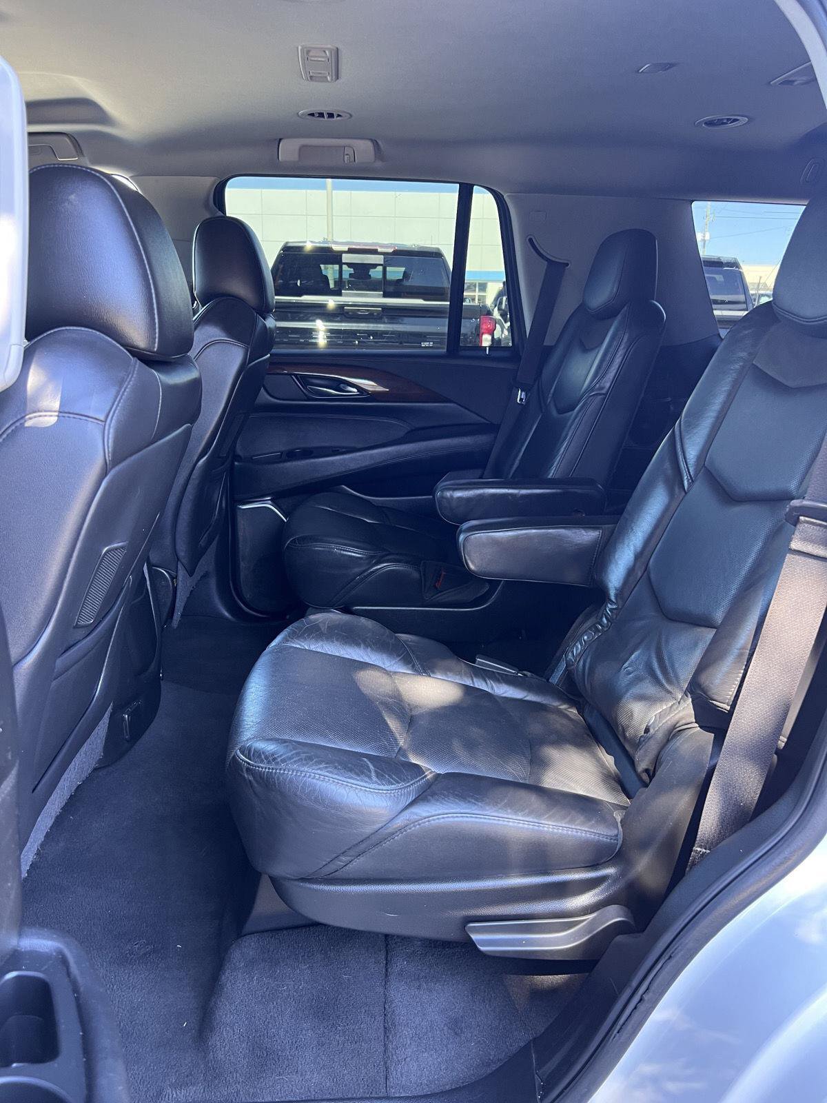 Used 2020 Cadillac Escalade 2WD image 20