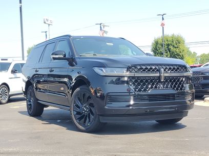 New 2027 Lincoln Navigator L Reserve w/ Jet Appearance Package