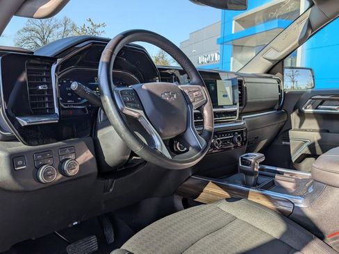Used 2024 Chevrolet Silverado 1500 RST w/ Convenience Package II image 9