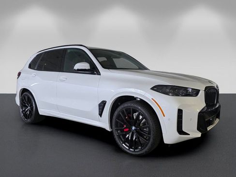 New 2026 BMW X5 sDrive40i w/ M Sport Package RWD image 1