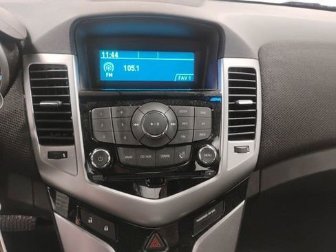 Used 2011 Chevrolet Cruze LT image 27