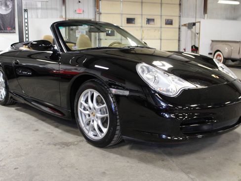 Used 2002 Porsche 911 Cabriolet image 27