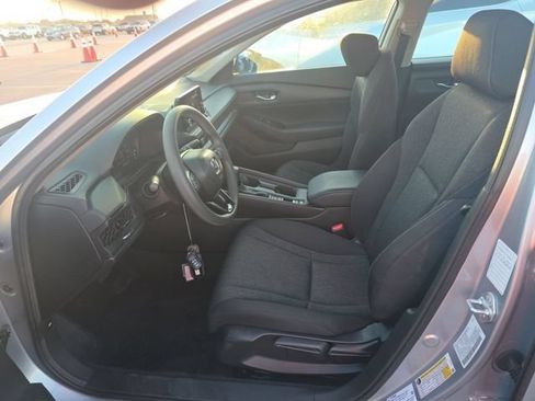 Used 2025 Honda Accord LX image 6