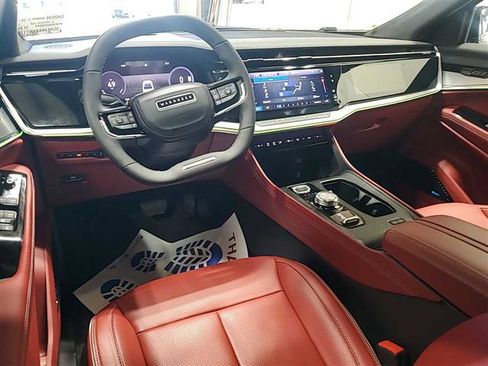 Used 2024 Jeep Wagoneer Launch Edition image 9