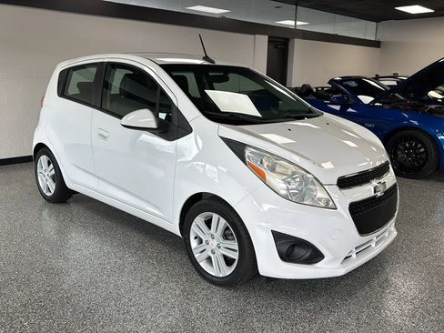 Used 2014 Chevrolet Spark LT FWD image 7