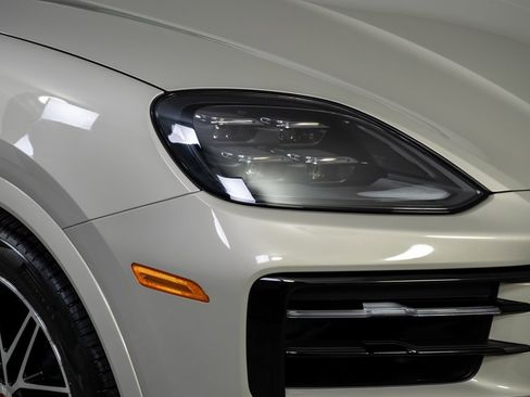 New 2026 Porsche Cayenne Coupe image 39