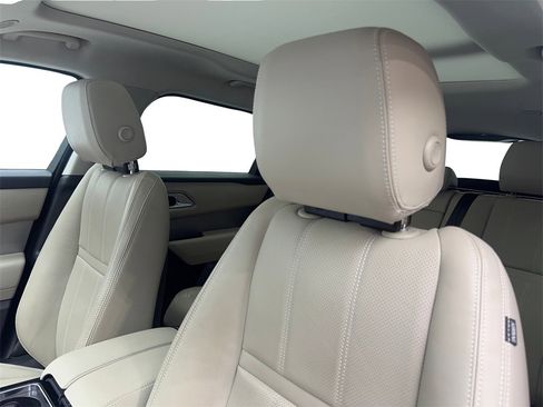 Used 2022 Land Rover Range Rover Velar R-Dynamic S image 28