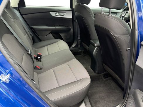 Used 2023 Kia Forte LXS w/ LXS Technology Package FWD image 10