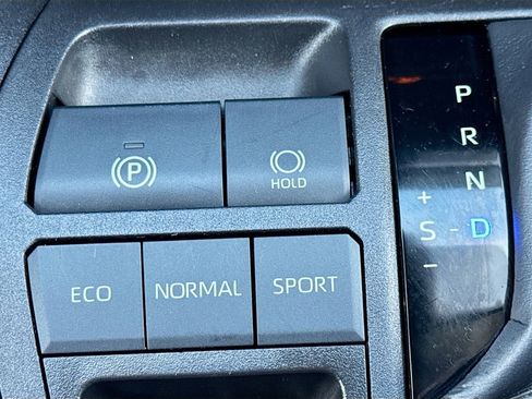 Used 2024 Toyota RAV4 LE image 21