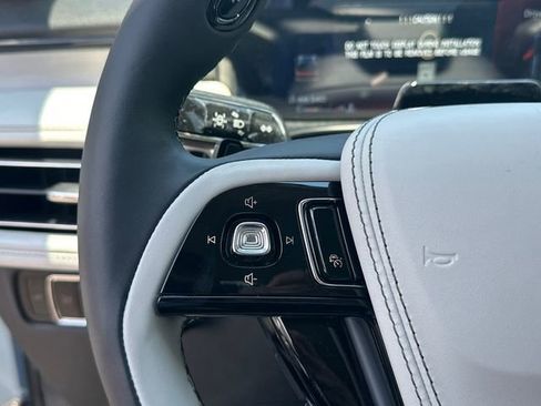 New 2026 Lincoln Aviator Reserve w/ Luxury Package AWD/4WD image 24