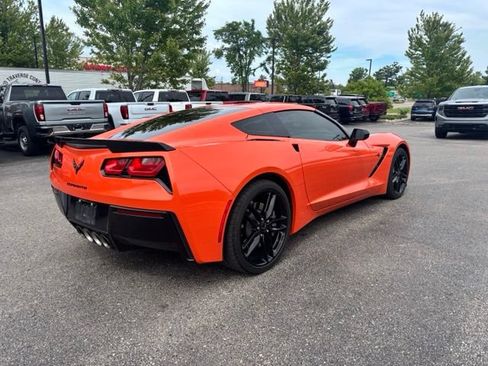 Used 2018 Chevrolet Corvette Stingray Coupe w/ Carbon Flash Badge Package RWD image 6
