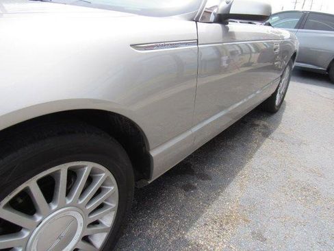 Used 2005 Ford Thunderbird Deluxe RWD image 6