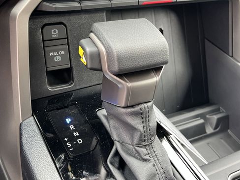 New 2026 Toyota Tundra SR5 AWD/4WD image 17