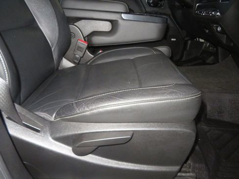 Used 2018 Chevrolet Silverado 2500 LT w/ Custom Sport Edition image 38