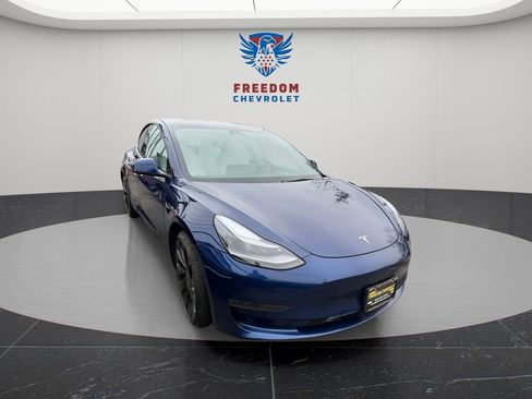 Used 2022 Tesla Model 3 Performance image 8