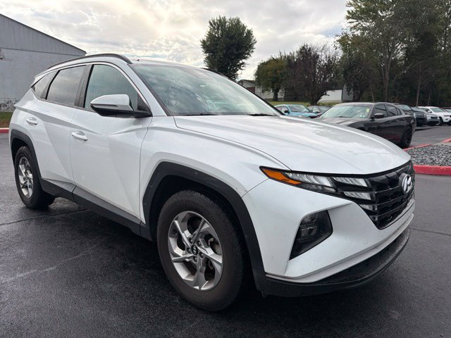 Used 2022 Hyundai Tucson SEL FWD image 2
