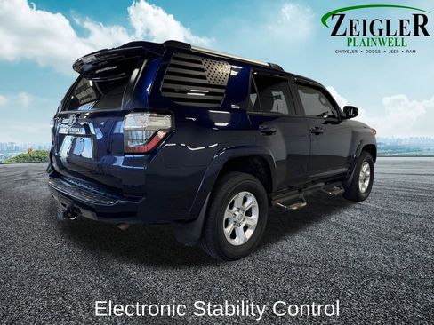 Used 2021 Toyota 4Runner SR5 AWD/4WD image 5
