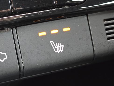 Used 2022 Hyundai Elantra SEL w/ Convenience Package image 7