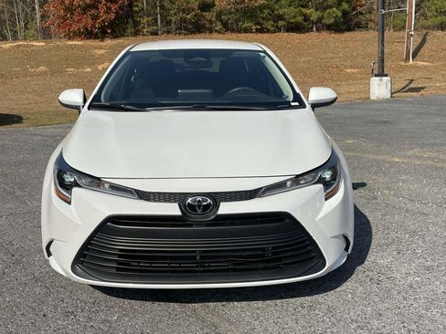 Used 2025 Toyota Corolla LE image 7