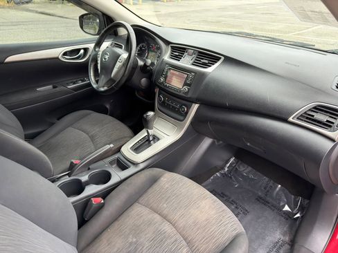 Used 2015 Nissan Sentra SV FWD image 19