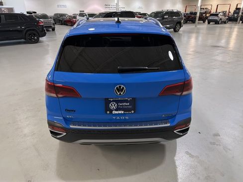 Certified 2024 Volkswagen Taos SEL image 8