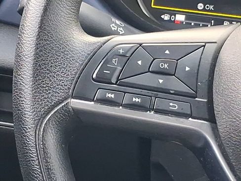 Certified 2024 Nissan Versa SV FWD image 10