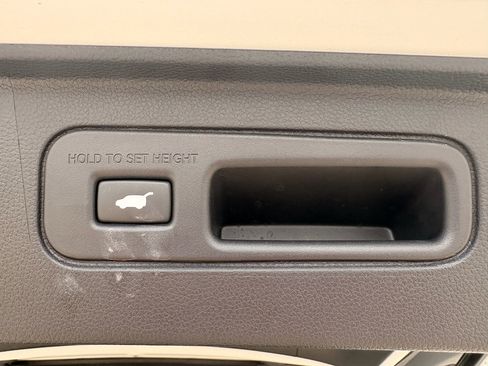 Certified 2025 Honda Pilot EX-L image 37