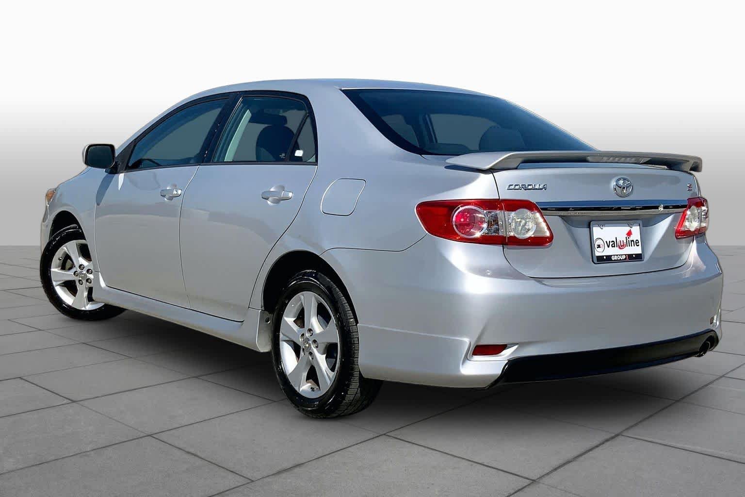 Used 2013 Toyota Corolla S FWD image 12