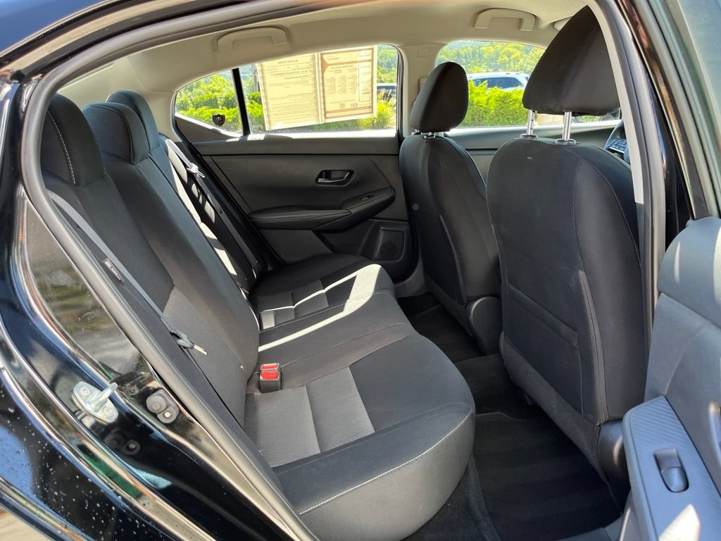Used 2025 Nissan Sentra SV FWD image 22
