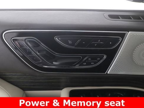 Used 2021 Lincoln Navigator Black Label w/ Special Edition Package AWD/4WD image 20