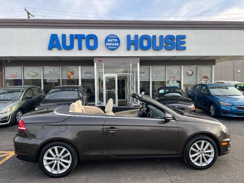Used 2013 Volkswagen Eos Komfort FWD image 9