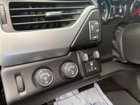 Used 2018 Chevrolet Tahoe Premier AWD/4WD image 11