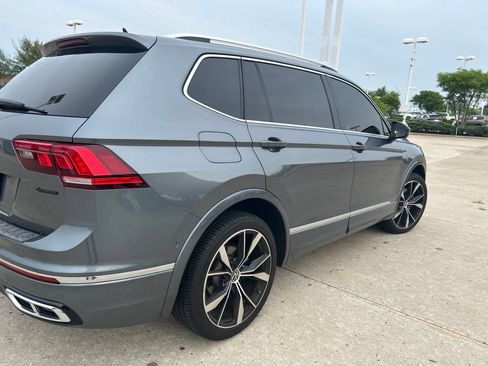 Used 2022 Volkswagen Tiguan SEL R-Line AWD/4WD image 4