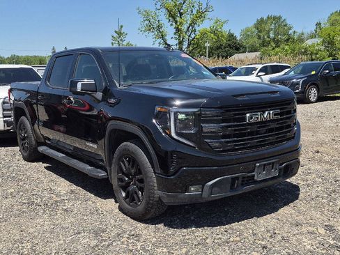Used 2024 GMC Sierra 1500 Elevation w/ Elevation Premium Package AWD/4WD image 2