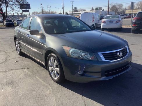 Used 2010 Honda Accord EX-L image 2