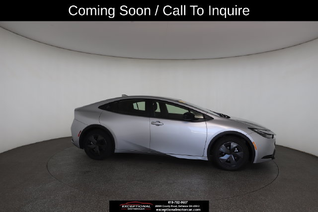 Used 2025 Toyota Prius LE FWD image 31