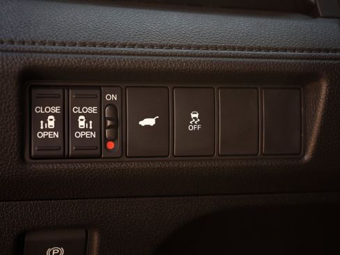 Certified 2025 Honda Odyssey EX-L image 40