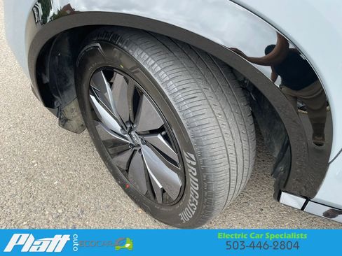 Used 2023 Nissan Ariya FWD image 22