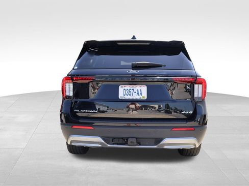 Used 2025 Ford Explorer Platinum w/ LUX Leather Package AWD/4WD image 18