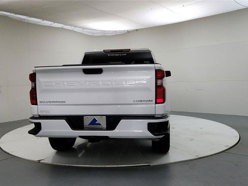 Used 2026 Chevrolet Silverado 1500 Custom AWD/4WD image 6