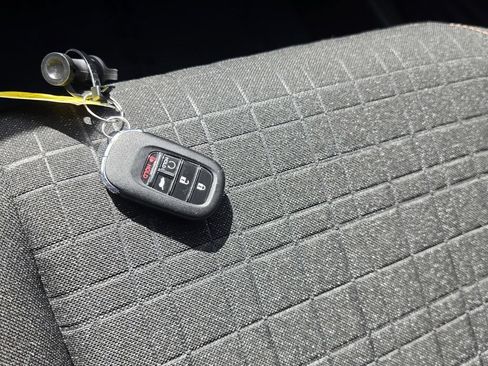 Certified 2024 Honda HR-V Sport image 21
