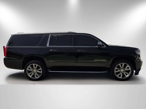 Used 2018 Chevrolet Suburban Premier RWD image 4