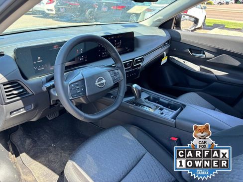 Used 2026 Nissan Sentra SV w/ SV Convenience Package FWD image 18