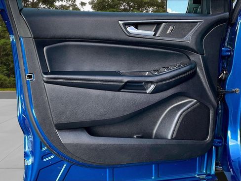 Certified 2022 Ford Edge SE w/ Black Appearance Package image 22