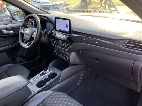 Used 2025 Ford Escape ST-Line image 27