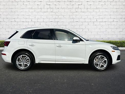 Used 2018 Audi Q5 2.0T Premium w/ Convenience Package image 3