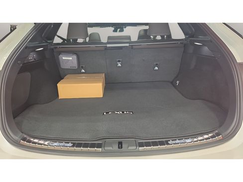New 2026 Lexus RX 450h AWD w/ Convenience Package image 21