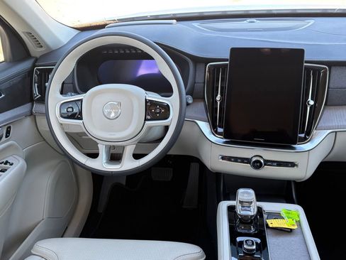 New 2026 Volvo XC90 B6 Ultra w/ Protection Package Premier image 9